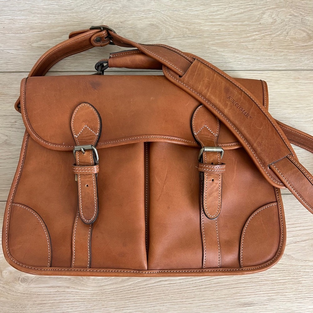 Korchmar Tan Leather Messenger Bag Briefcase Top Grain Cowhide 1049-060